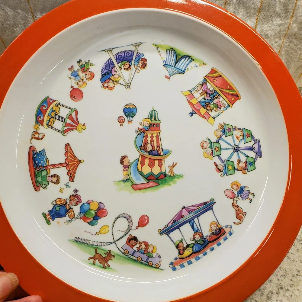 VTG Lot 4 Melamine Kids Dishes Oneida Raggedy Ann Marika Bears Tivoli Carnival